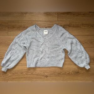 Abercrombie & Fitch Gray Cable Knit V-Neck Sweater – Women’s Medium